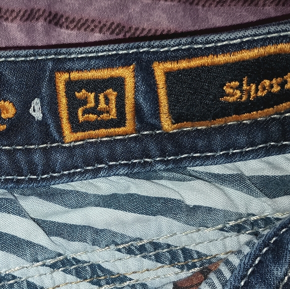 NWOT Rock Revival jean short - Picture 3 of 5